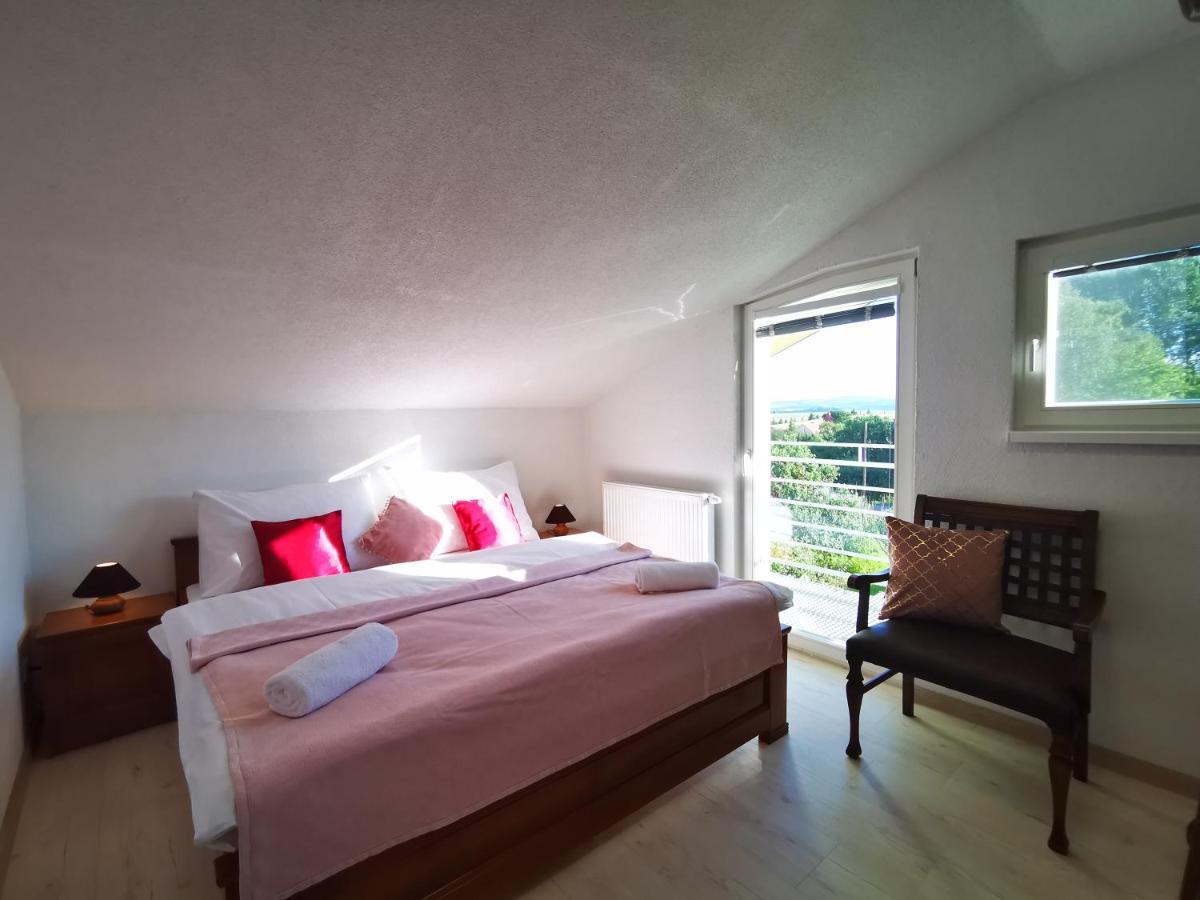 Vila Viktoria Štôla Exteriör bild